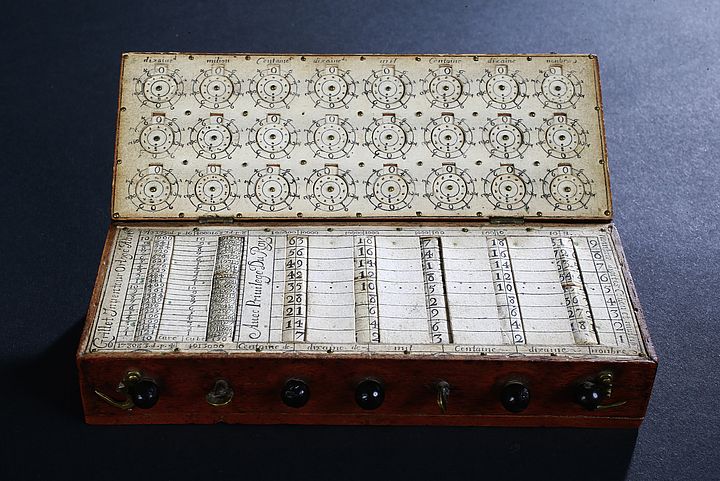 Machine arithmétique de Grillet