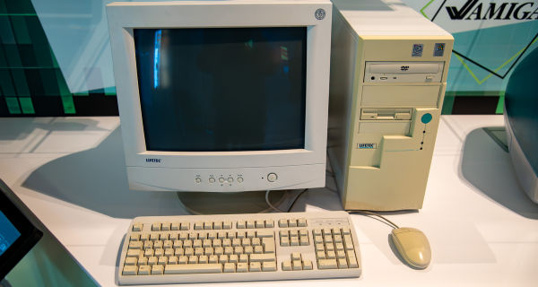 HNF - The birth of the PC – From the garage to the big, wide HNF - The birth of the PC – From the garage to the big, wide