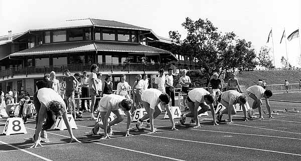 Start zum 100-Meter-Lauf